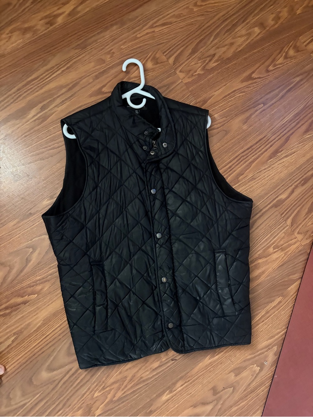 Saks Fifth Avenue Black Quilted Puffer Vest L